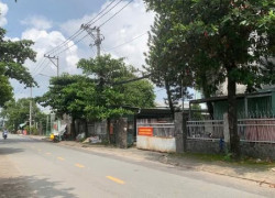 Lô ĐẤT Mặt tiền đường 20m TÂN THỚI NHÌ, Hóc Môn, Diện tích 2.300m2 (20 x 115), gần Chợ Hóc Môn.