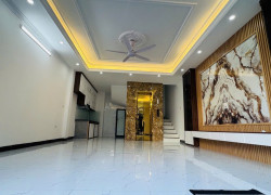 Nhà Ngọc Lâm xây mới 6 tầng – 47m – thang máy, ôtô đỗ trong nhà, 2 mặt thoáng, giá 11.7 tỷ