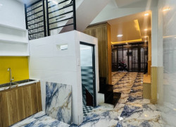 Bán nhà 3 tầng 42m2 nở hậu 4 pn 3 wc sát trung tâm quận 1,5 nhà mới dọn vào ở