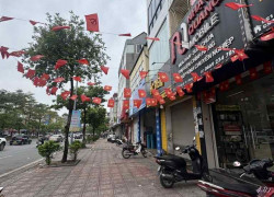 bán nhà mặt phố Ngô Gia Tự, vỉa hè đá bóng, gần BigC Long Biên, kinh doanh ngày đêm