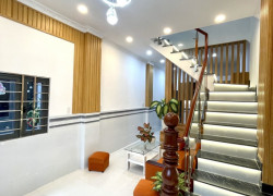 Bán nhà mới dọn ở ngay 2 tâng 2 pn Phạm Thế Hiển sát chợ Nhị Thiên Đường nhỉnh 4 đồng