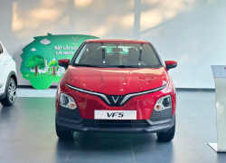 VF5 giảm giá cực sốc - tặng kèm 2 năm bảo hiểm thân vỏ