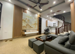 BÁN NHÀ PHỐ VĂN CAO - TRUNG TÂM BA ĐÌNH - NHÀ MỚI ĐẸP Ở NGAY - 32m2 CHƯA ĐẾN 8 TỶ