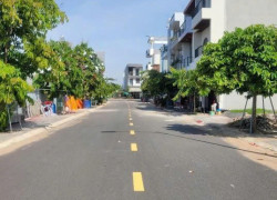 CẮT LỖ LÔ 120M2 (6X20) - GIÁ 1TỶ450 - ĐỐI DIỆN KHU CÔNG NGHIỆP - LIỀN KỀ SÂN BAY - THỔ CƯ 100%