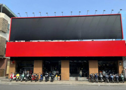 Chủ sở hữu cho thuê mặt bằng Nguyễn Thị Nhỏ Quận 11