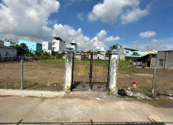 Cần bán lô đất nở hậu bến lức long an