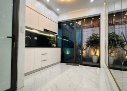 🧨SIÊU PHẨM HOA HẬU ĐỐNG ĐA-FULL ĐỒ LUXURY Ở NGAY