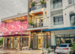 BÁN NHÀ 3 TẦNG HIỆN ĐẠI  – KIẾN TRÚC CỰC ĐẸP – NGAY TRUNG TÂM BÌNH DƯƠNG 🏡