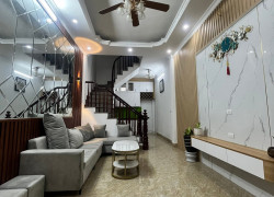 🧨LĨNH NAM HOÀNG MAI NHÀ 5 TẦNG Ở NGAY 🧨