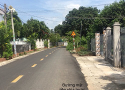 Bán đất hai mặt tiền đường nhựa 235,2 m có 150 m thổ cư