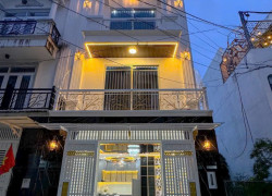 Bán ngôi nhà Hẻm Xe Hơi 7M - 4 Tầng - 5PN - Huỳnh Tấn Phát - Chỉ Nhỉnh 7T