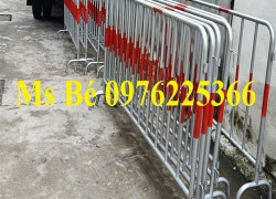 Sản xuất hàng rào barie di động, hàng rào chắn di động giá rẻ, báo giá tại xưởng
