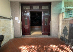 Chu thuê nhà 3 tầng nguyên căn mặt đường Lê Hồng Phong, Phước Long cũ, sát đường Cao Xuân Huy thông từ Biển vào dự án