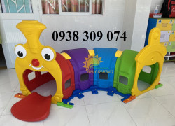 Hầm chui tàu hỏa mầm non, hang chui tàu hỏa mầm non