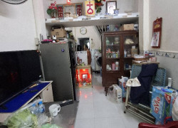 Kết cấu: Số tầng: 2 (gồm 1 trệt, lầu,…) đúc chắc chắn, có PN, 2WC khách mua về vào ở ngay.