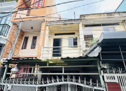 Siêu Rẻ 50M2 Đất Tặng Nhà Cấp 4, 2 Lầu - Chỉ Nhỉnh 3 Tỷ - Hẽm Thông Ra 3 Mặt Tiền Đường Lớn