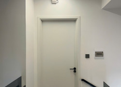 Giá cửa nhựa Composite tại Bình Thuận 2