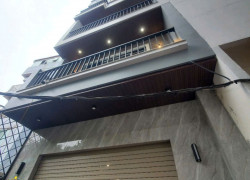 Bán nhà Nguyễn Văn Cừ,Ngọc Lâm 5 tầng,45m,mt4.5m gần oto nhỉnh 9 tỷ