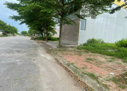 SIÊU PHẨM TRUNG TÂM VAI RÉO – PHÚ CÁT – HOÀ LẠC
DÀNH CHO BÁC NÀO ĐANG TÌM LÔ ĐẸP ĐỂ Ở HOẶC ĐẦU TƯ