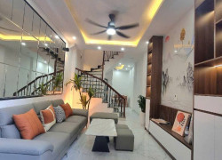 BÁN NHÀ KIM  GIANG -HOÀNG ĐẠO THÀNH MỚI TINH 37M *4 tẦNG  *8.5 TỶ ,  4 ngủ đủ  công năng,  full nội thất chỉ việc xách