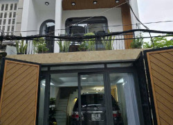 NHÀ ĐẸP NGAY TRUNG TÂM QUẬN 7 GẦN CÁC TRỤC ĐƯỜNG CHÍNH