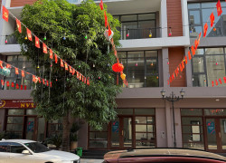 Tuyển 10 bạn livetream lĩnh vực giao dịch vàng phái sinh BAO ĂN Ở VP