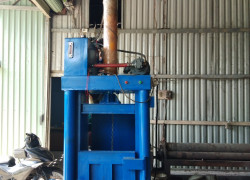 Máy ép phế liệu đứng, Máy ép phế liệu giấy vụn, Máy ép phế liệu lon nhôm, chai nhựa