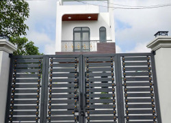 Nhà 1 Trệt 1 Lầu Ngang 4m Dài 30m Đường Ô Tô Tới Nhà Gần UBND Tương Bình Hiệp 300m Giá 2,2 Tỷ