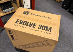 Electro-Voice EVOLVE 30M – Gọn Nhẹ, Mạnh Mẽ, Chuẩn Biểu Diễn!