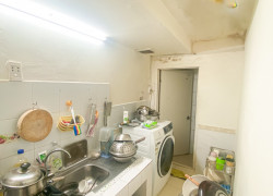 Bán nhà Quận 10, hẻm thông, sát HXH, ngang 4, chỉ 4 tỷ.