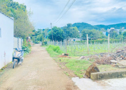 Gần 1,2 sào đất đẹp, hẻm ql20, đức trọng, lâm đồng, gần bv tam bao