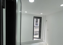 Bán nhà CMT8 Quận 10 gần ngã 6, 38m2, 1 trục ra mặt tiền chỉ 4 tỷ