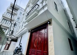 Bán Nhà Xuân Đỉnh 35m + 5 Tầng + Mặt tiền: 5.2m Dân Xây  + Full Nội Thất + Gần CV Hòa Bình giá Chỉ 8.2 tỷ