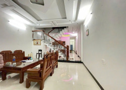 BÁN NHÀ 3 TẦNG ĐƯỜNG 7m5 - KHU ĐÔ THỊ SINH THÁI VEN SÔNG HOÀ XUÂN, KINH DOANH CỰC ĐỈNH.