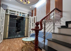 NHÀ 3 LẦU NHỎ ĐẸP – THIẾT KẾ SANG TRỌNG – HẺM XE HƠI 6M – NGAY TT THỊ TRẤN NHÀ BÈ – HUỲNH TẤN PHÁT - GIÁ 2xx TỶ