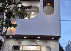 Nhà 2 tầng 1 tum diện tích 5x22m 1.9 tỷ thương lượng tại Bến Lức