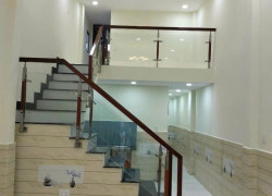 Cần bán gấp nhà chính chủ khu vực Hóc Môn giá rẻ , gần chợ, trường học cấp 1,2,3, gần bệnh viện