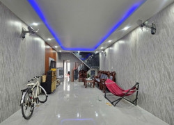 Định cư cần bán gấp nhà MT Vạn hạnh 3,HM 2Tx70m2, Giá chỉ  8.3 tỷ(TL)