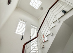 "Cỗ Máy In Tiền" 10.7 Tỷ: Nhà Hẻm Xe Tải, Đang Cho Thuê 3PN, LN Cao