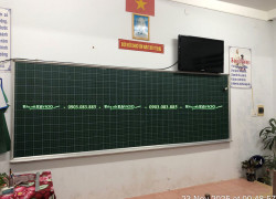 Bảng chống lóa viết phấn từ Hàn Quốc có kẻ ô ly tập