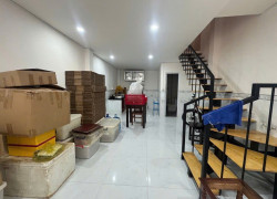 L1707 ⭐️ Nhà Nguyễn Hữu Cảnh Bình Thạnh, SHR, Vuông, 2 tầng, 4x8m, 4.x tỷ