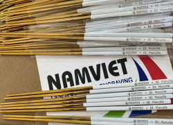 Khắc laser lên đũa theo yêu cầu