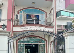 T1717 🔥 Giảm 100tr! sát Vòng Xoay An Sương, SHR, HXT, 3 tầng, 3.8x23m, 7.x tỷ