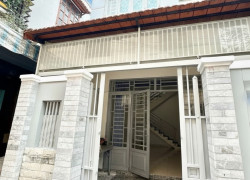 L1731 ⭐️ Giảm 100tr! sát Ngã tư Hàng Xanh, SHR, Vuông, 2 tầng, 3.8x19m, 5.x tỷ