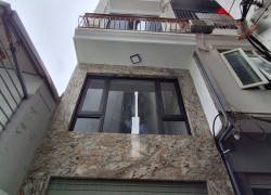 Bán nhà Phố Trạm,Long Biên 6 tầng,37m oto đỗ cổng nhỉnh 7 tỷ