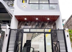 Chính Chủ Gửi Bán Nhà 1 Lầu 2 Phòng Ngủ - Bến Lức - Long An