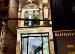 🏠 NHÀ MẶT TIỀN KINH DOANH 2 TẦNG – GẦN THỐNG NHẤT – ĐS 8 – FULL NỘI THẤT – P.11 GÒ VẤP
3 PN – DTSD 90m² – Giá chỉ