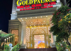 Tuyển nhân viên phục vụ nhà hàng tiệc cưới mùa cuối năm