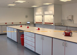 Bàn ghế phòng thí nghiệm – Lab Workbench Workstation đạt tiêu chuẩn phòng lab ISO 17025,