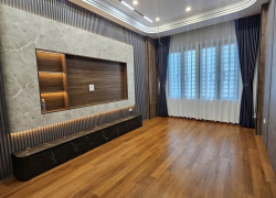 Bán nhà Phố Trạm – Tư Đình. 50m, 5 tầng, oto, thang máy. 15,8 tỷ có TL